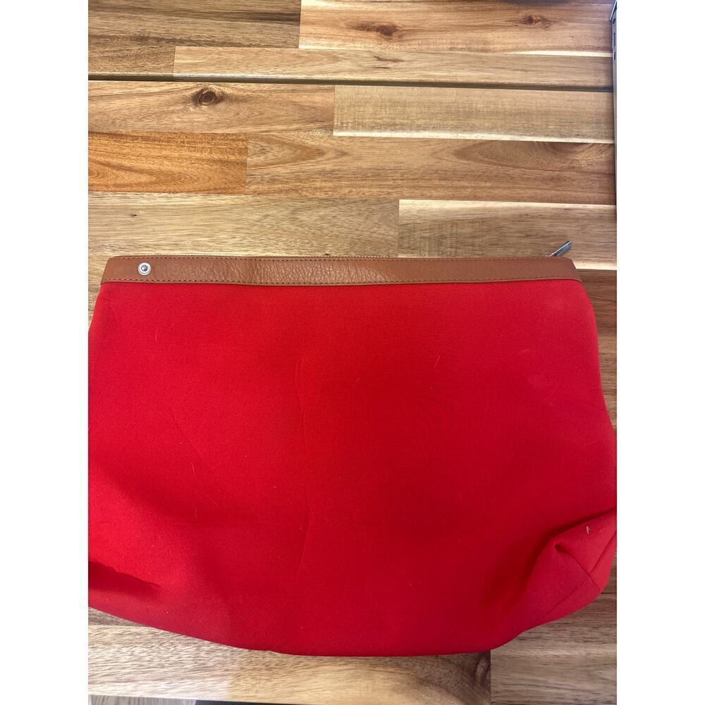 Sam Edelman Zipper Pouch Large Red - Picture 3 of 5